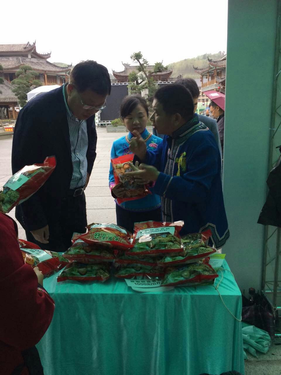 砍花香菇农展会热受各界好评